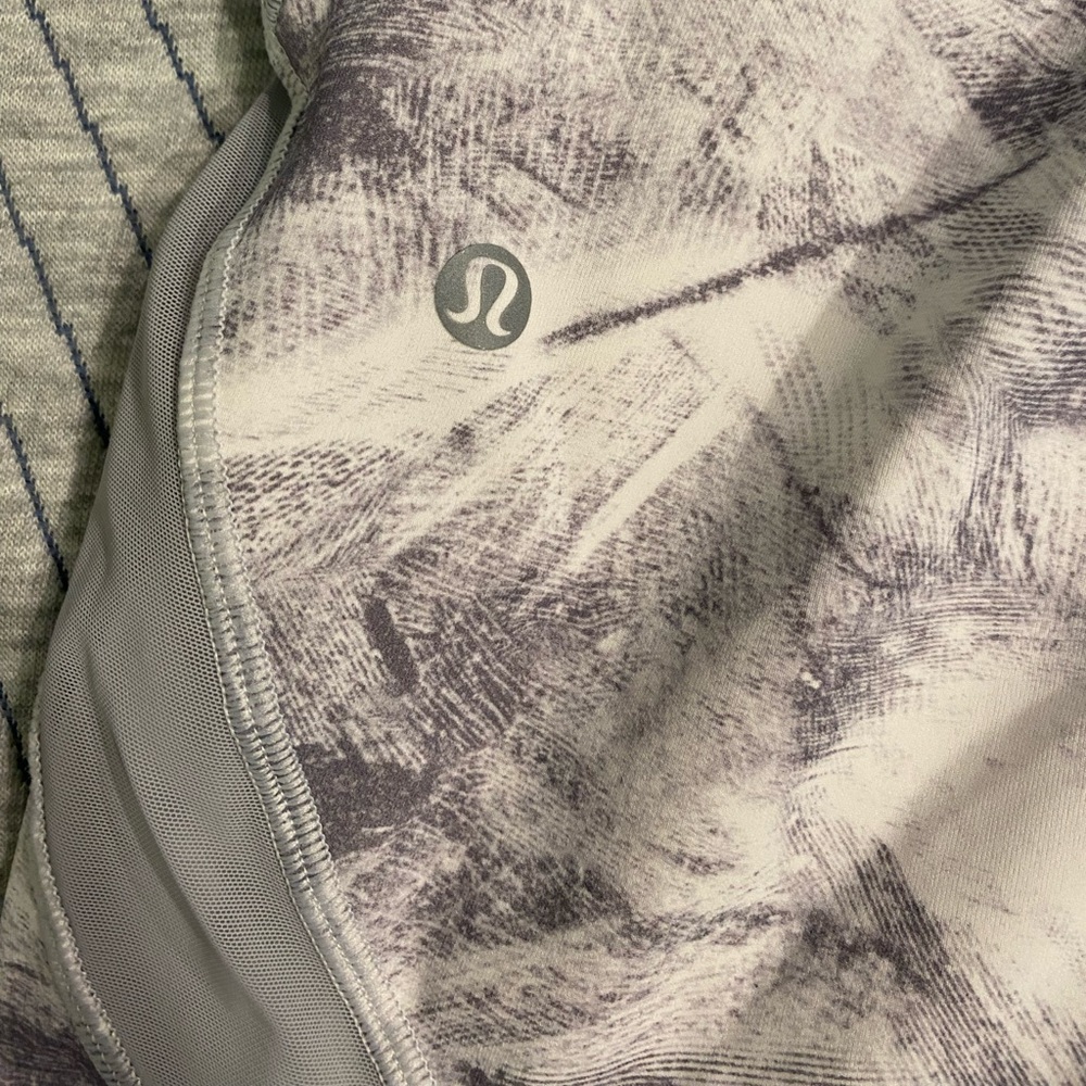 Lululemon cropped high-waisted leggings - Picture 2 of 7